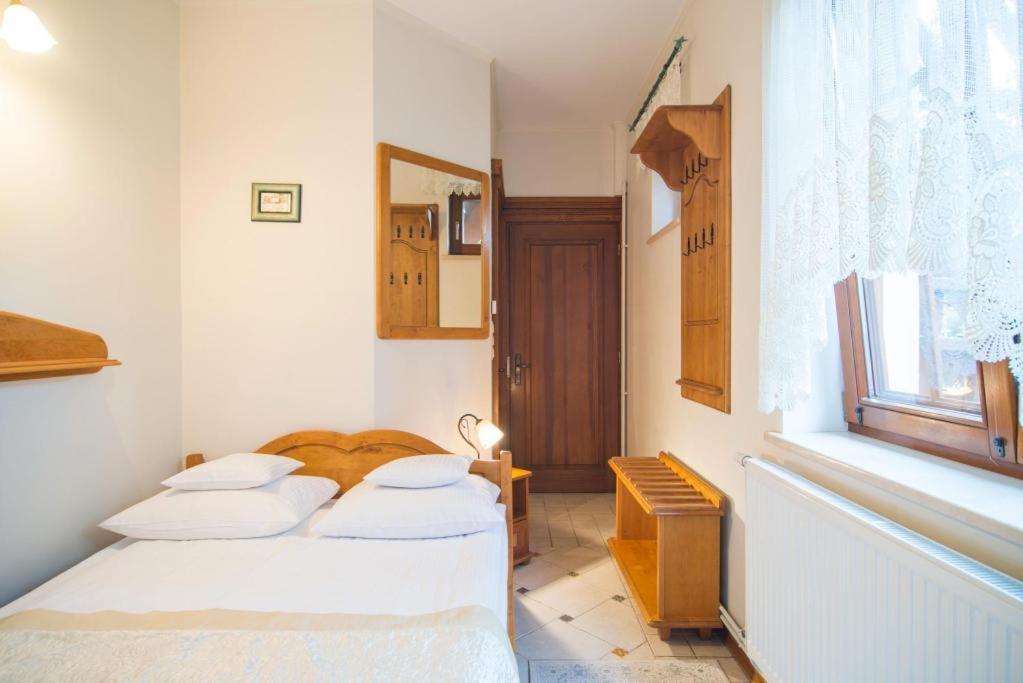 Hotel Dwa Ksiezyce Kazimierz Dolny Exterior foto